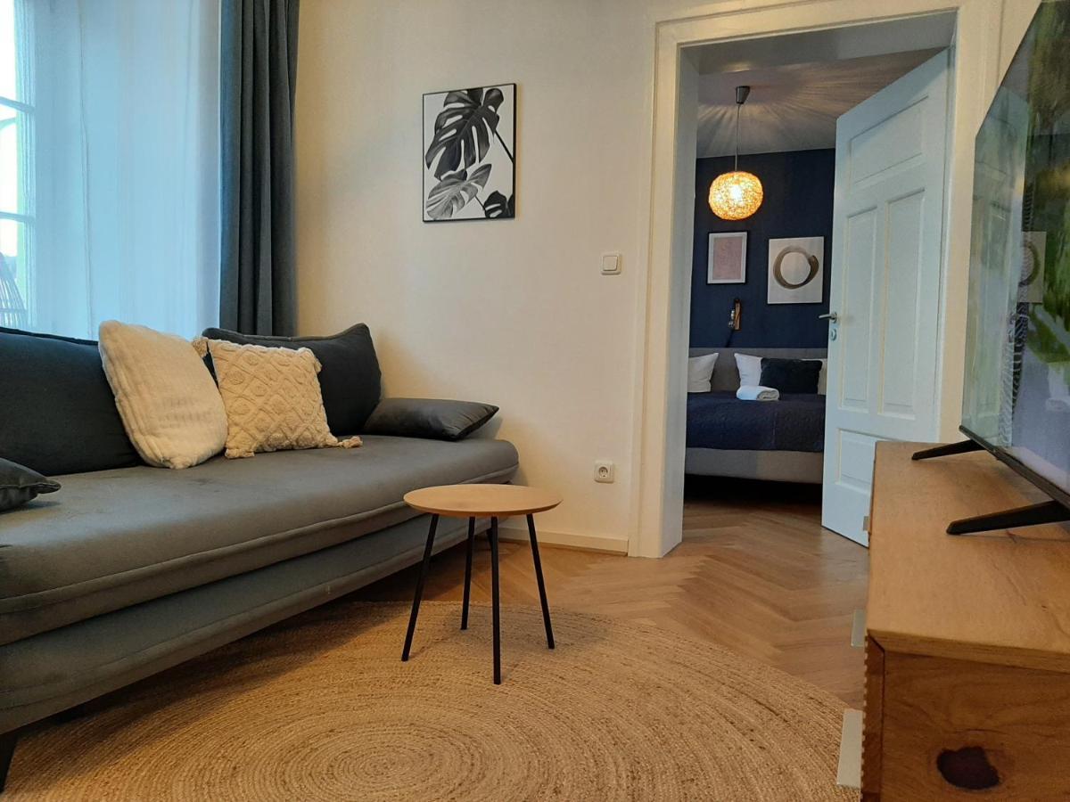 Appartement Zentrale Lage I Historisch I Parkplatz I Fahrradkeller à Straubing Extérieur photo